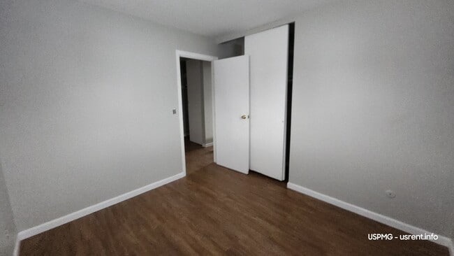 Photo - 852 Crowden Dr