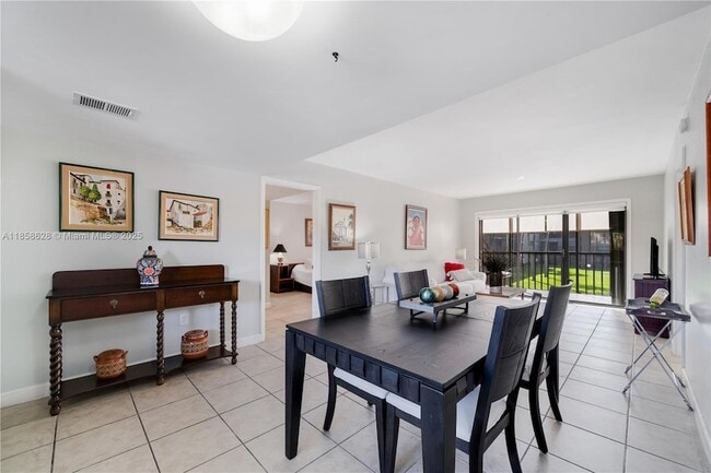 Building Photo - 8415 SW 107th Ave Unit 258W Rental