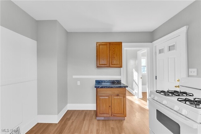 Building Photo - 3992 E 26th St Unit 1/DN