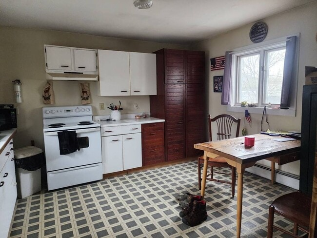 Photo - 29 Railroad St Unit 2