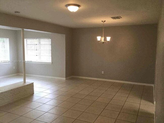 Photo - 980 NW 182nd St