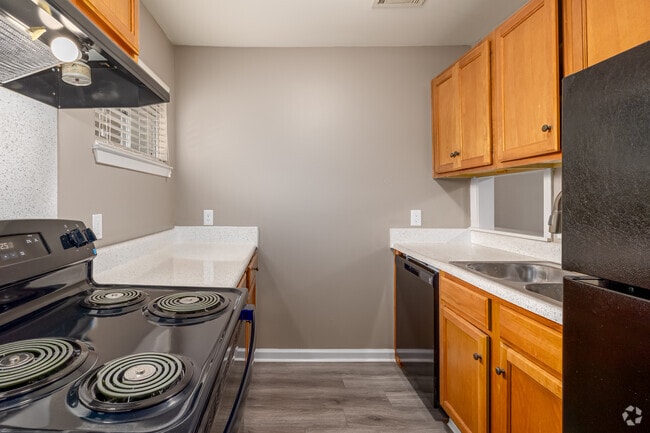 The Hearth 3BR, 2.5BA - 1,390SF - Kitchen