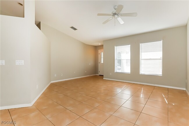Photo - 5840 Regent Rd