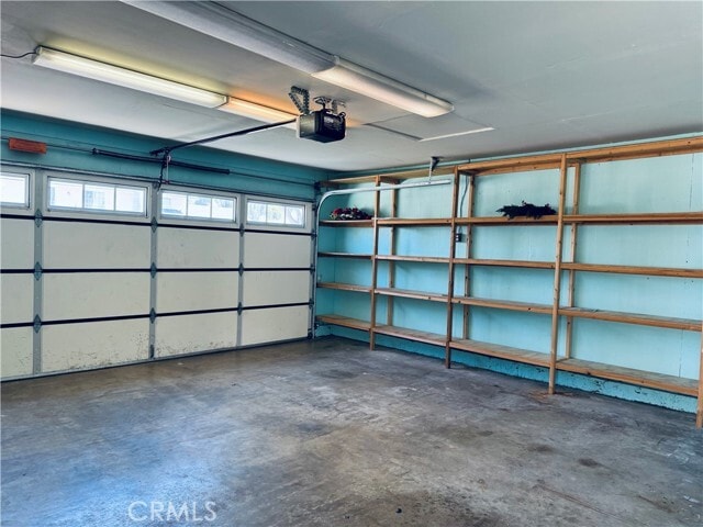 Photo - 8900 Canary Ave