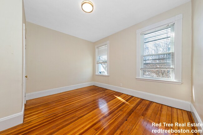 Photo - 44 Brackett St Unit 3