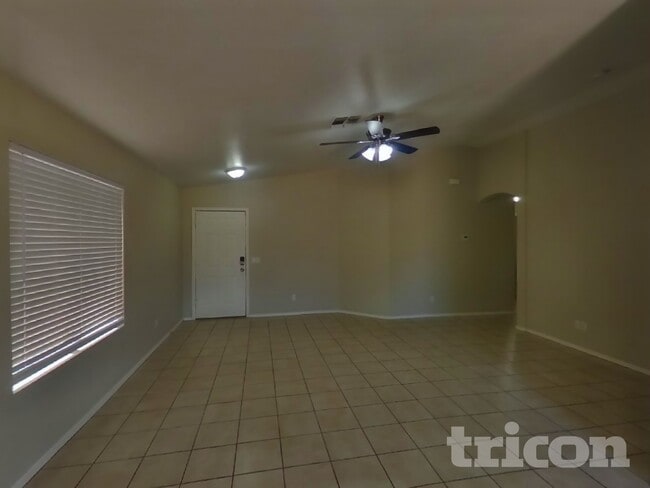 Photo - 2022 E Winston Dr