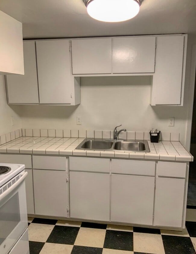 Photo - 1143 NW 31st St Unit #3