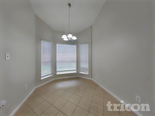 Photo - 6615 Laurel Glen Dr