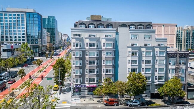 Building Photo - 900 Van Ness Ave Unit 403 Rental