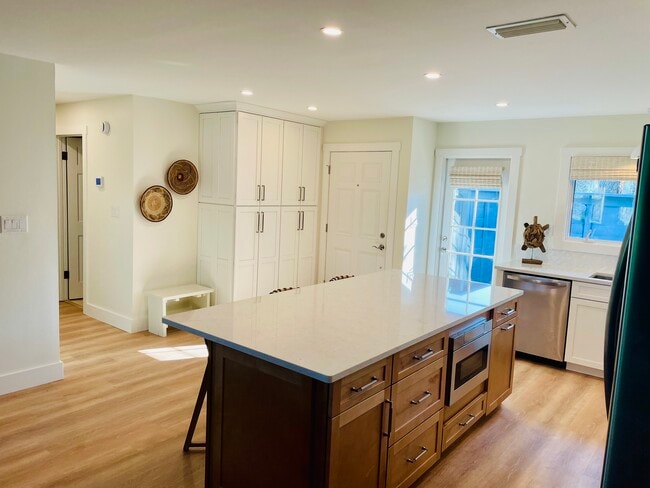 Building Photo - 304 Quail Pointe Dr