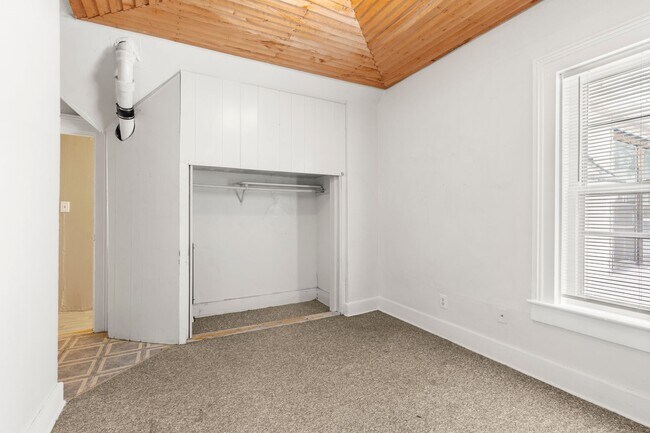 Photo - 117 W Division St Unit 3