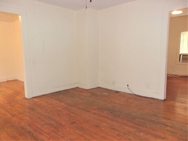 523 SW 26th St Unit 523 SW 26th St