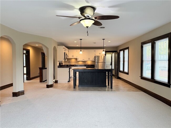 Photo - 161 Oakwood Ave