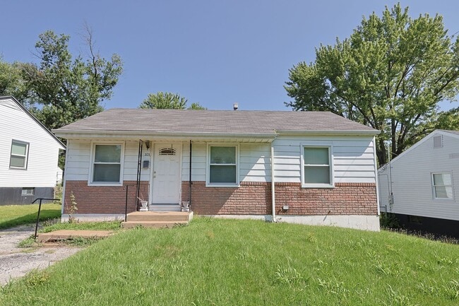 Photo - 325 Caithness Rd