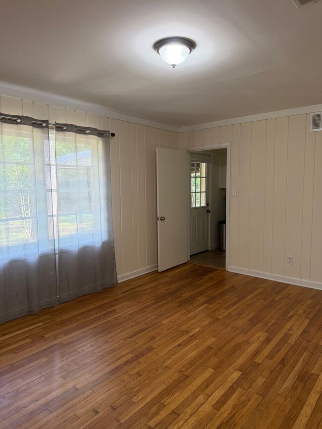 Photo - 1835 Hill Hedge Dr
