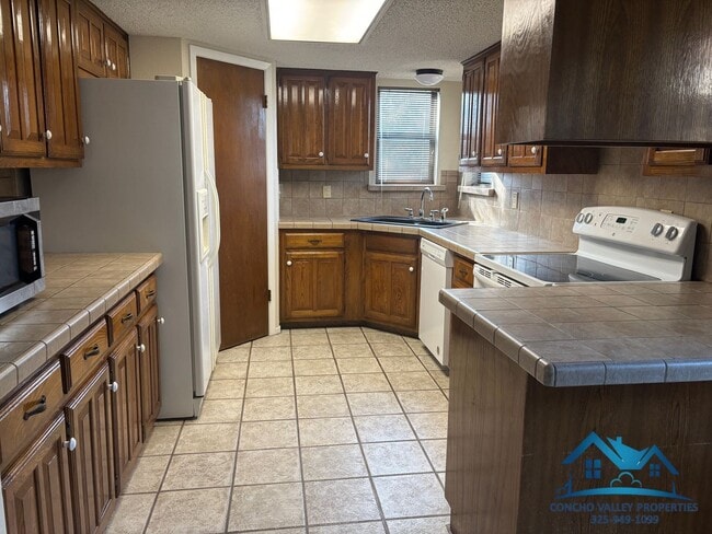 Photo - 3625 Briargrove Ln