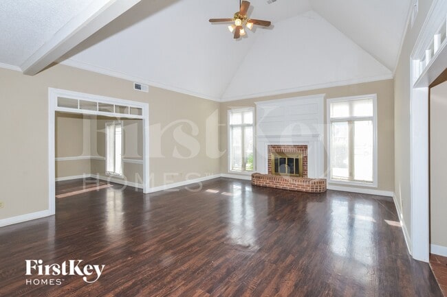 5198 Tudor Ct