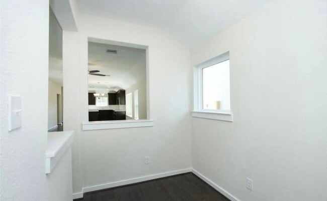 Photo - 204 Laura Leigh Ln