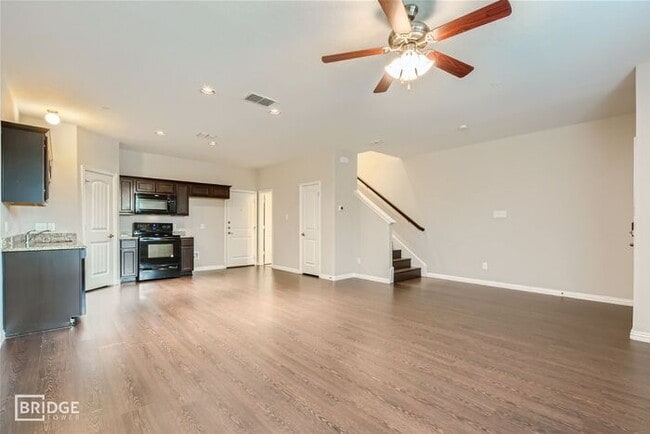 Photo - 1308 Lake Crest Lane , Lewisville TX