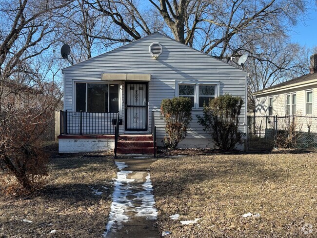 Building Photo - 762 Hovey St Rental