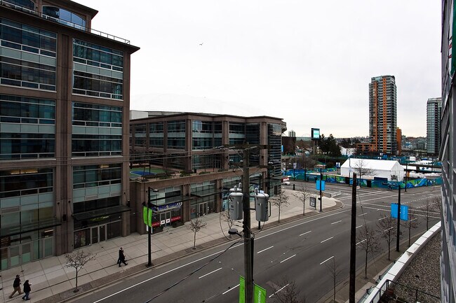 Photo - 928 Beatty St