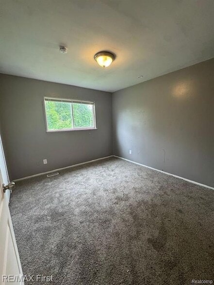 Building Photo - 4006 12th St Rental