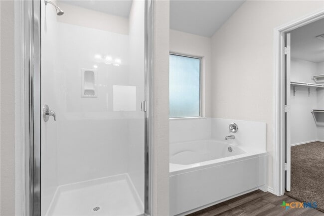 Building Photo - 309 Paddock Ln