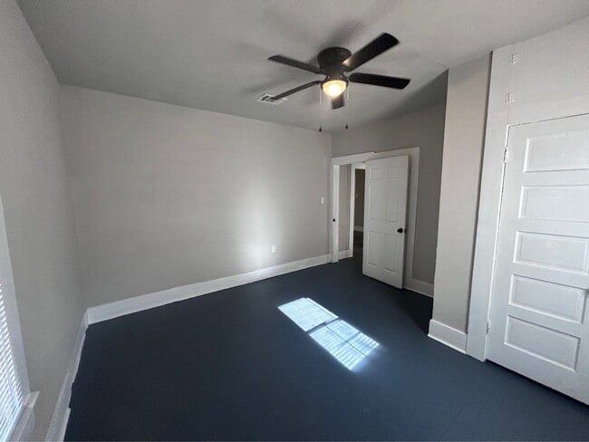 Photo - 1710 W 15th St