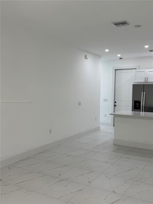 Photo - 925-927 Chenault St Unit 1/2