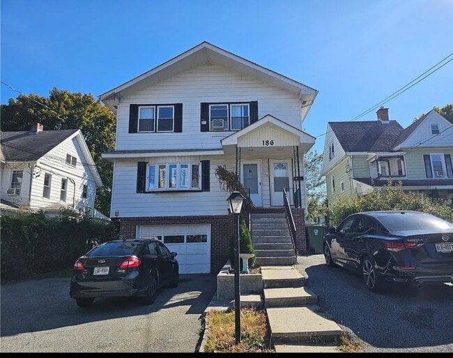 Building Photo - 186 Highland Ave Unit 1