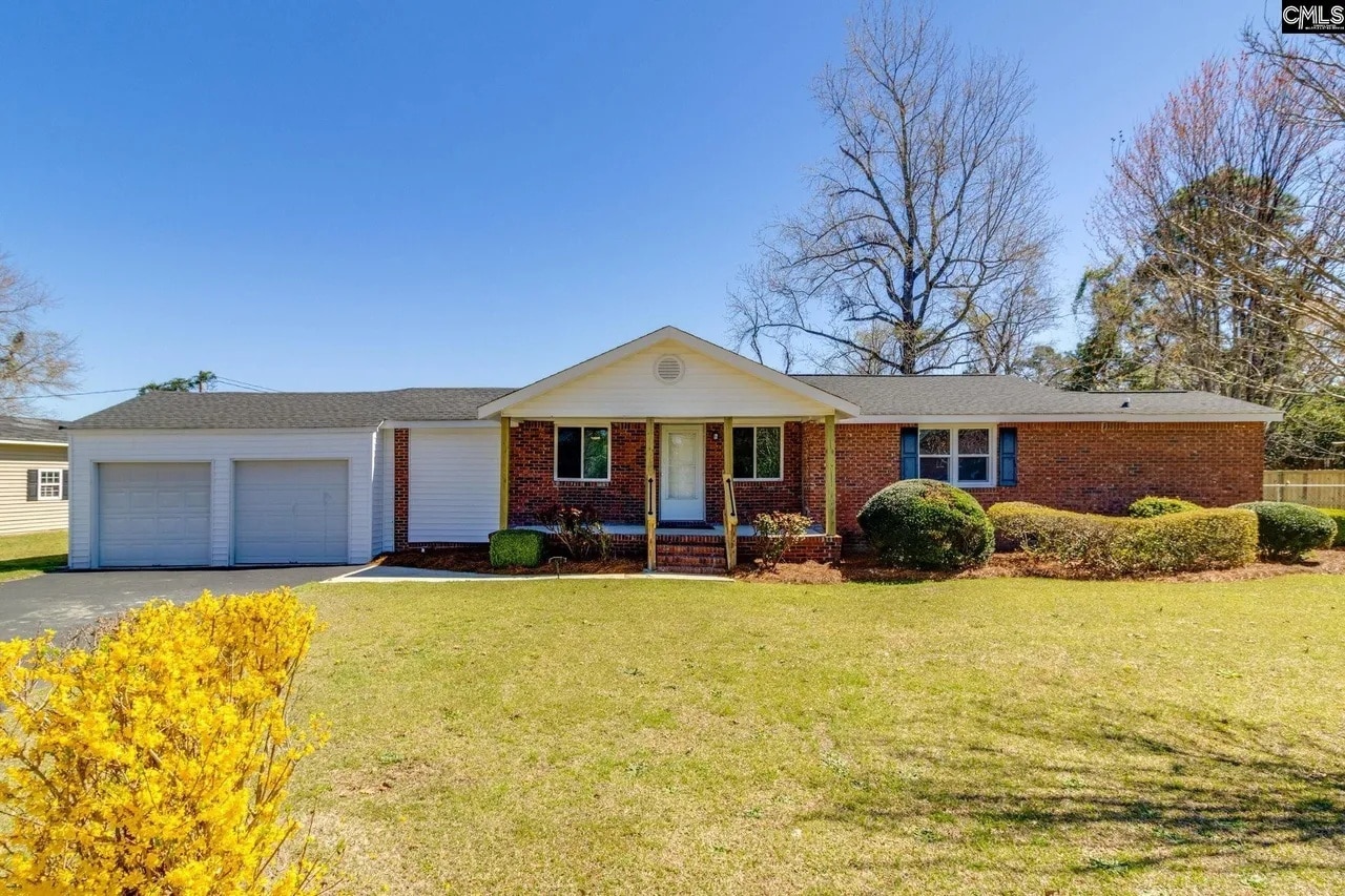 Photo - 140 Barretts Way
