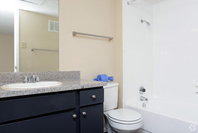 1BR,1BA-646sft