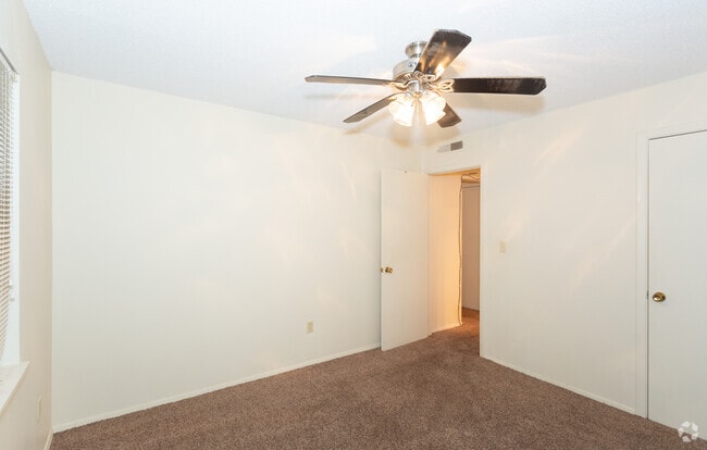 2BR 2BA- Second Bedroom