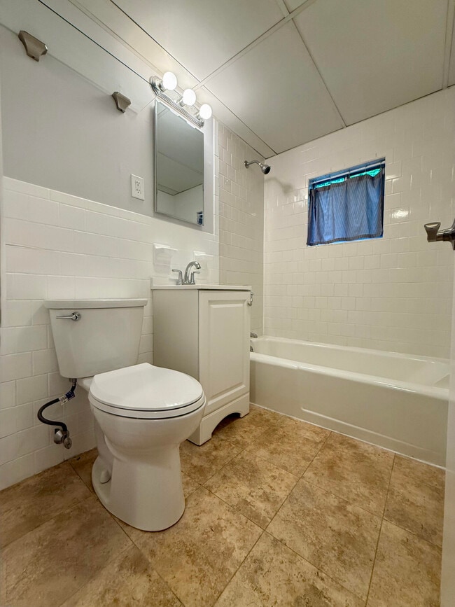 Photo - 8 Friend St Unit 4