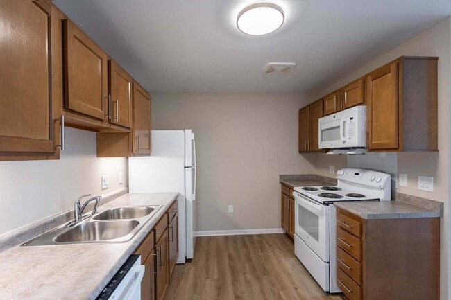 Photo - Starling Yard