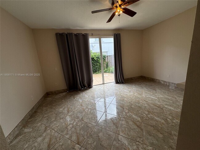 Photo - 4249 SW 157th Ave Casa Adosada