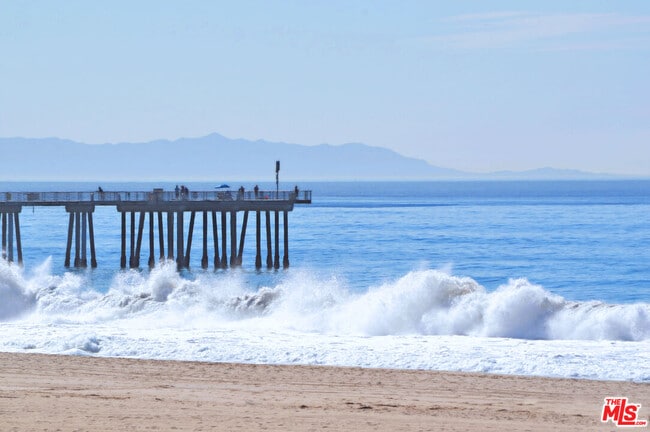 Photo - 100 Monterey Blvd