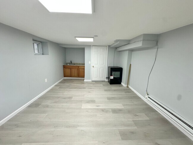 Photo - 256 S Munn Ave Unidad BSMT