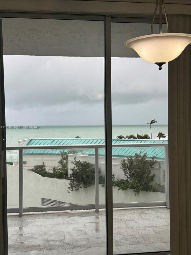Photo - 16485 Collins Ave Unit 632