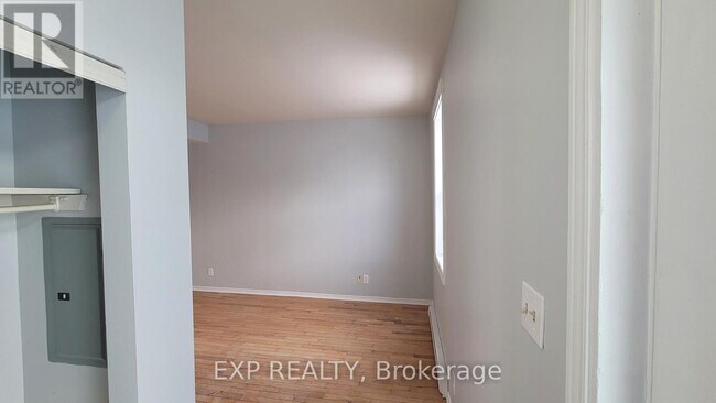 Photo - 187 Dalhousie St