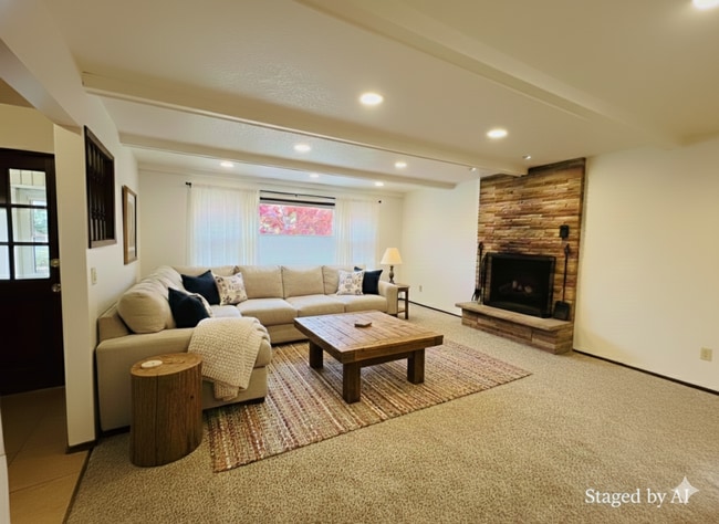 Building Photo - Charming One-Level Home in Garden Home — Near Washington Square & Trader Joe’s! Landscaping Inclu...