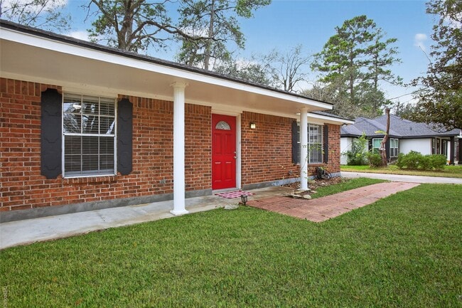 Photo - 601 Chateau Woods Pkwy Dr