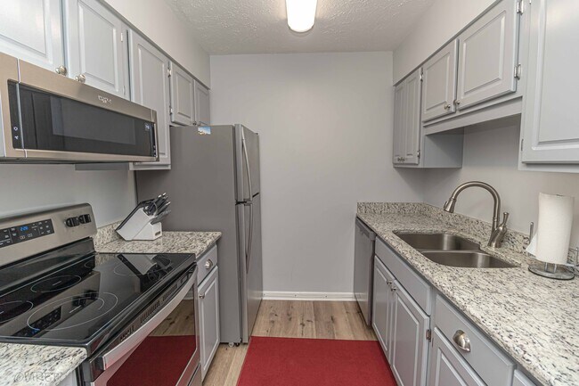 Lockhaven Apartments @ Wayne Memorial - Lockhaven Apartments @ Wayne Memorial
