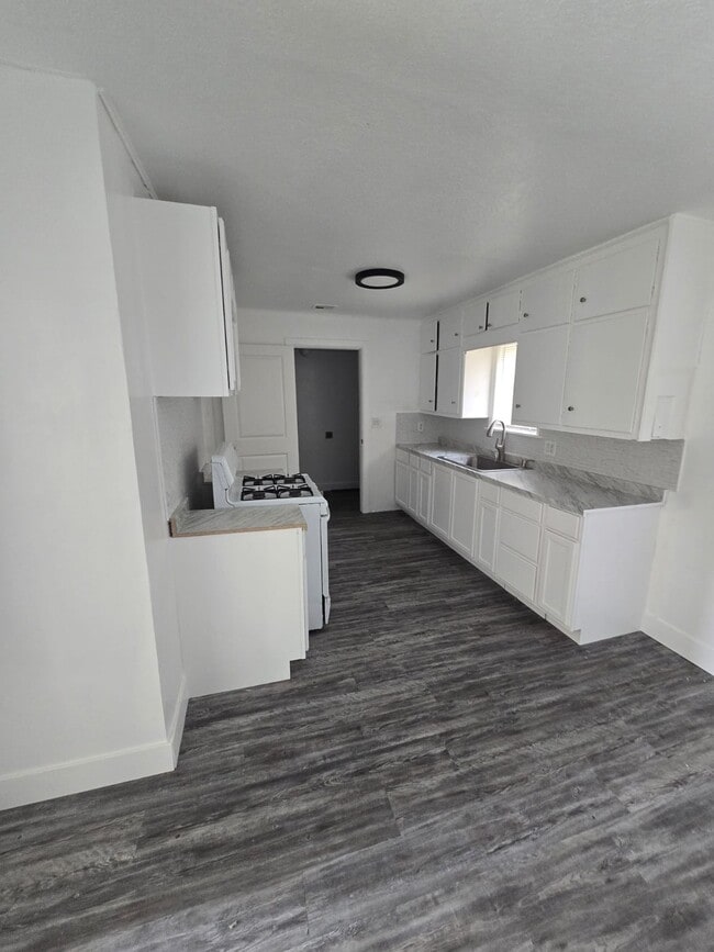 Photo - 3429 NW 27th St