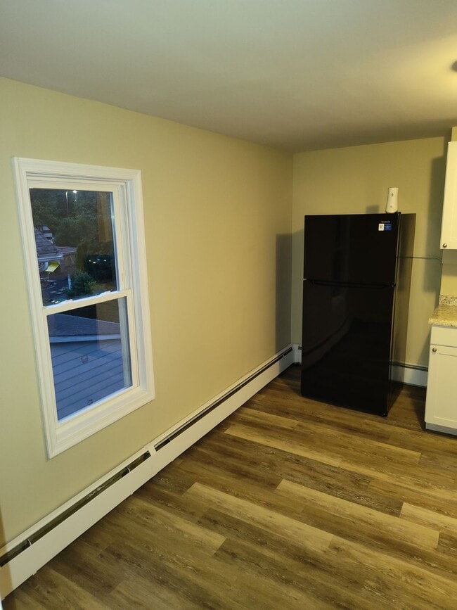 Kitchen - 951-2 Carmalt St Unit Second Floor
