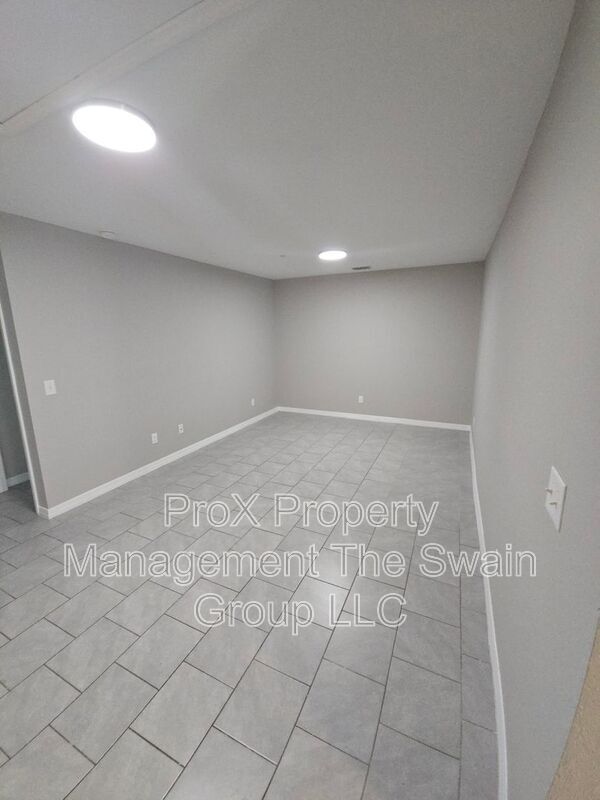 Photo - 240 W Prince Pl