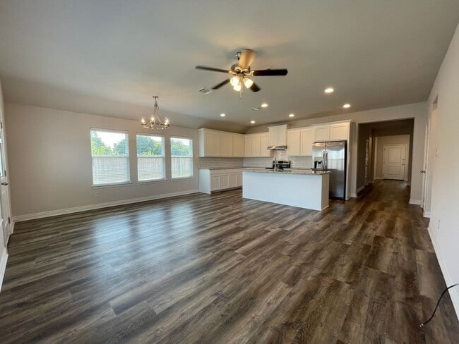 Photo - COMING SOON - 3 BEDROOM 2 BATH DUPLEX IN CLEBURNE