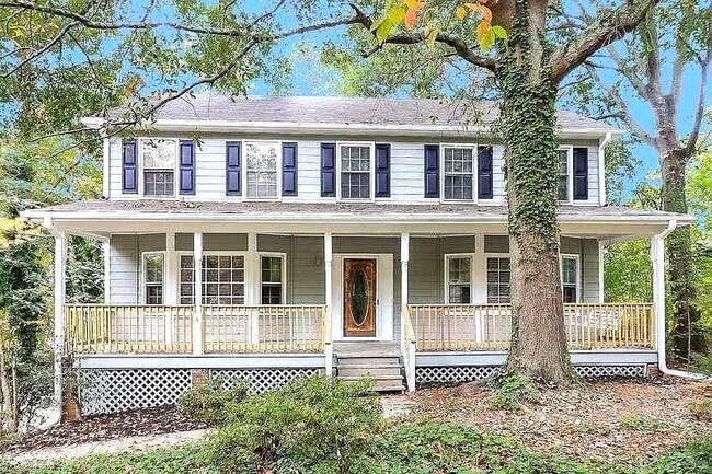 Building Photo - 1960 McEachern Manor Dr