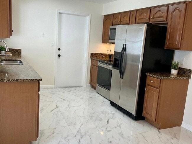 Photo - 355 Springdale Dr