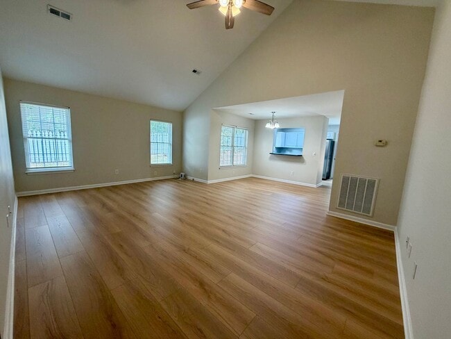 121 Grand Oak Cir